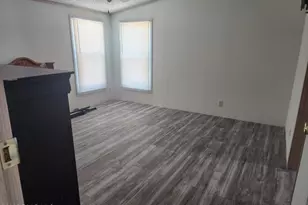 18414 S Frontier Rd, Peeples Valley, AZ 86332 - Photo 11