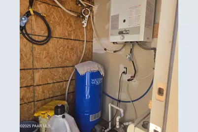 1400 Tanner, Ash Fork, AZ 86320 - Photo 9