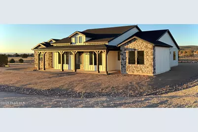 1170 E Cougar Ridge Road, Paulden, AZ 86334 - Photo 1