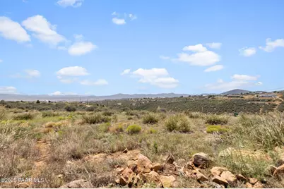 9180 E Wolf Road, Dewey-Humboldt, AZ 86327 - Photo 5