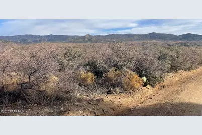 8470-256 W Webster Road, Wilhoit, AZ 86332 - Photo 9