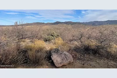 8470-255 W Webster Road, Wilhoit, AZ 86332 - Photo 9