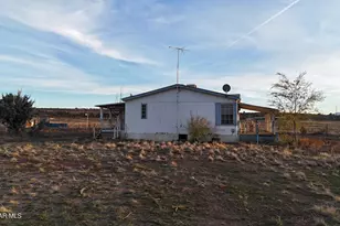 24055 N State Route 89, Paulden, AZ 86334 - Photo 27