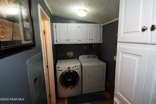 27585 El Oro Dr, Seligman, AZ 86337 - Photo 31