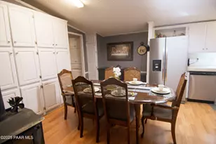 27585 El Oro Dr, Seligman, AZ 86337 - Photo 21