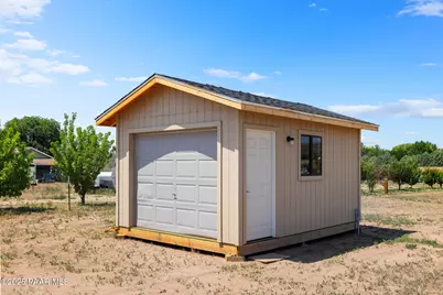 1725 W Bumblebee Drive, Chino Valley, AZ 86323 - Photo 39