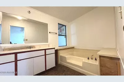12921 E Central Avenue, Mayer, AZ 86333 - Photo 15