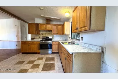 12921 E Central Avenue, Mayer, AZ 86333 - Photo 7