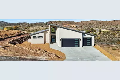 15860 E Broken Bit Road, Mayer, AZ 86333 - Photo 1