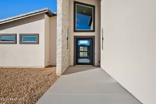 15860 E Broken Bit Rd, Mayer, AZ 86333 - Photo 7