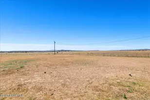 24725 N Patricia Rd, Paulden, AZ 86334 - Photo 25