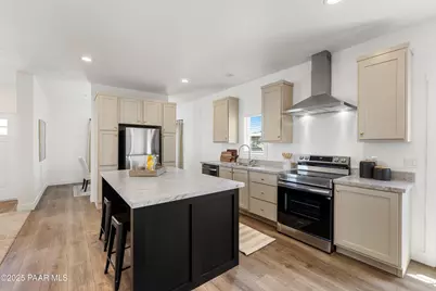 45 W Hawaii Road, Paulden, AZ 86334 - Photo 3