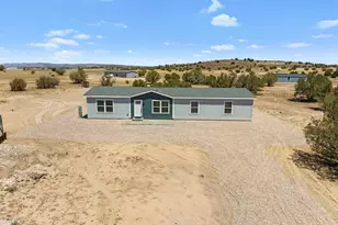 1440 E Spring Water Dr, Paulden, AZ 86334 - Photo 9