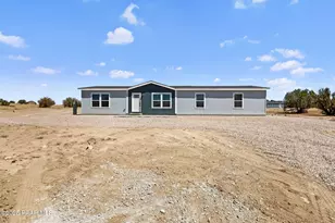 1440 E Spring Water Dr, Paulden, AZ 86334 - Photo 9