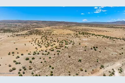 1555 E Great Place, Paulden, AZ 86334 - Photo 19