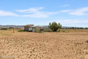 25915 N Lola Ln, Paulden, AZ 86334 - Photo 21