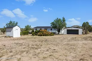 925 W Gina Marie Blvd, Paulden, AZ 86334 - Photo 5