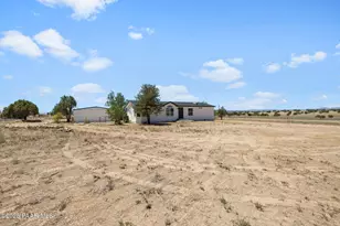 925 W Gina Marie Blvd, Paulden, AZ 86334 - Photo 3