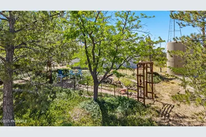 11800 W Faded Whistle Road, Skull Valley, AZ 86338 - Photo 5