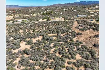 7995 W Farringdon Lane, Kirkland, AZ 86332 - Photo 11