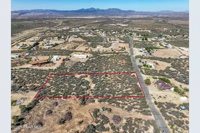 7995 W Farringdon Lane, Kirkland, AZ 86332 - Photo 9