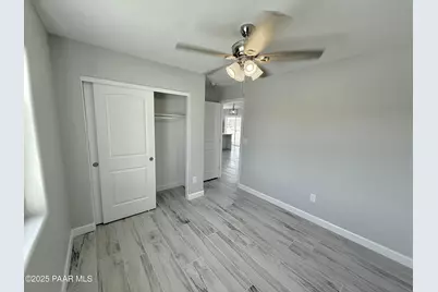 20134 E Lakeside Road, Mayer, AZ 86333 - Photo 15