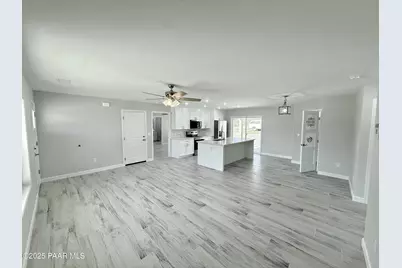 20134 E Lakeside Road, Mayer, AZ 86333 - Photo 3