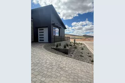 5661 E Blackburn Court, Prescott Valley, AZ 86314 - Photo 3