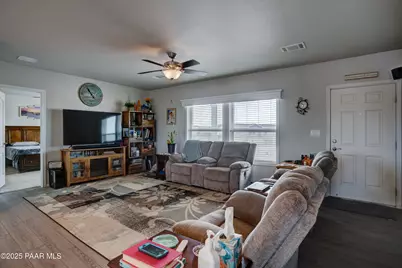 26340 N Vineyard Lane, Paulden, AZ 86334 - Photo 7