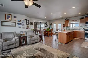 26340 N Vineyard Ln, Paulden, AZ 86334 - Photo 9