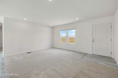 1475 W Kings Court, Paulden, AZ 86334 - Photo 11