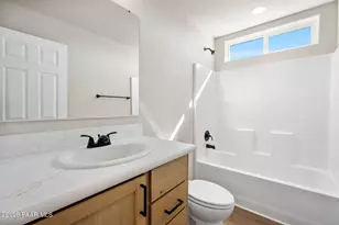 9815 E Ringold Rd, Dewey-Humboldt, AZ 86327 - Photo 17