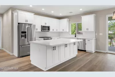 942 N Latigo Lane, Dewey-Humboldt, AZ 86327 - Photo 9