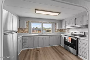 20524 E Concho Ln, Mayer, AZ 86333 - Photo 11