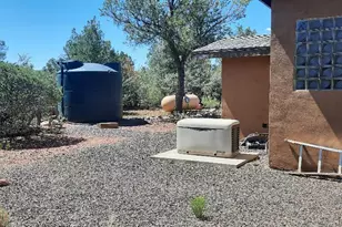 43143 N Hallelujah Ln, Seligman, AZ 86337 - Photo 31