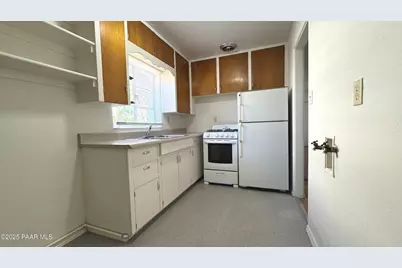 116 E Leroux Street, Prescott, AZ 86303 - Photo 17