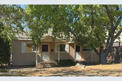 116 E Leroux Street, Prescott, AZ 86303 - Photo 1