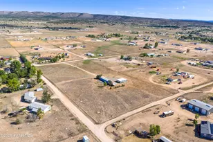 1805 W Carriage Ln, Paulden, AZ 86334 - Photo 29