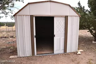 45437 N Jacqueline Hill Dr, Ash Fork, AZ 86320 - Photo 25