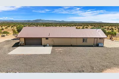 000 Juniperwood Ranch, Ash Fork, AZ 86320 - Photo 33