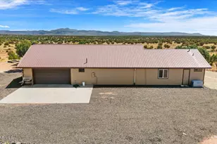 000 Juniperwood Ranch, Ash Fork, AZ 86320 - Photo 33