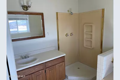 19468 S Yarnell Way, Peeples Valley, AZ 86332 - Photo 7