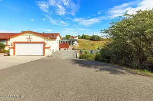 9860 E Catalina Dr, Prescott Valley, AZ 86314 - Photo 47