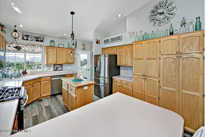 12025 E Yavapai Drive, Dewey-Humboldt, AZ 86327 - Photo 11