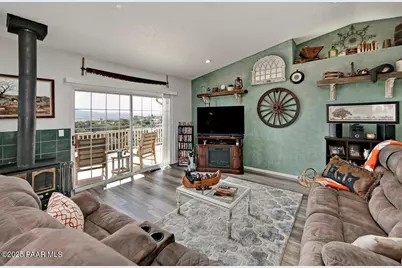 12025 E Yavapai Drive, Dewey-Humboldt, AZ 86327 - Photo 7