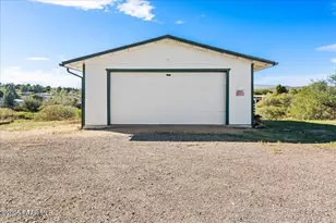 14012 S Holly Rd, Mayer, AZ 86333 - Photo 27