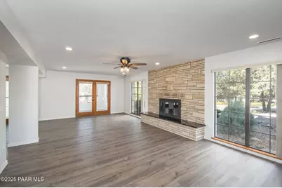 285 E Crestwood, Prescott, AZ 86303 - Photo 9