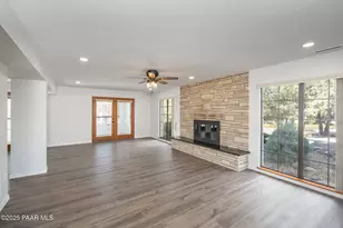 285 E Crestwood, Prescott, AZ 86303 - Photo 9