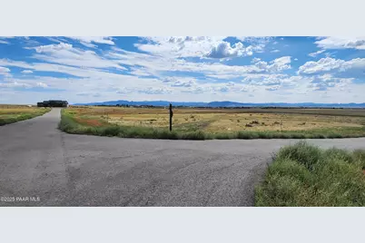 9302 N Feather Trace Road, Prescott Valley, AZ 86315 - Photo 11