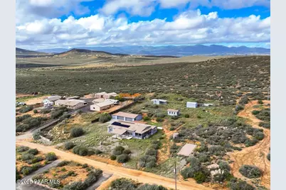 670 N Old Coach Trail, Dewey-Humboldt, AZ 86327 - Photo 41